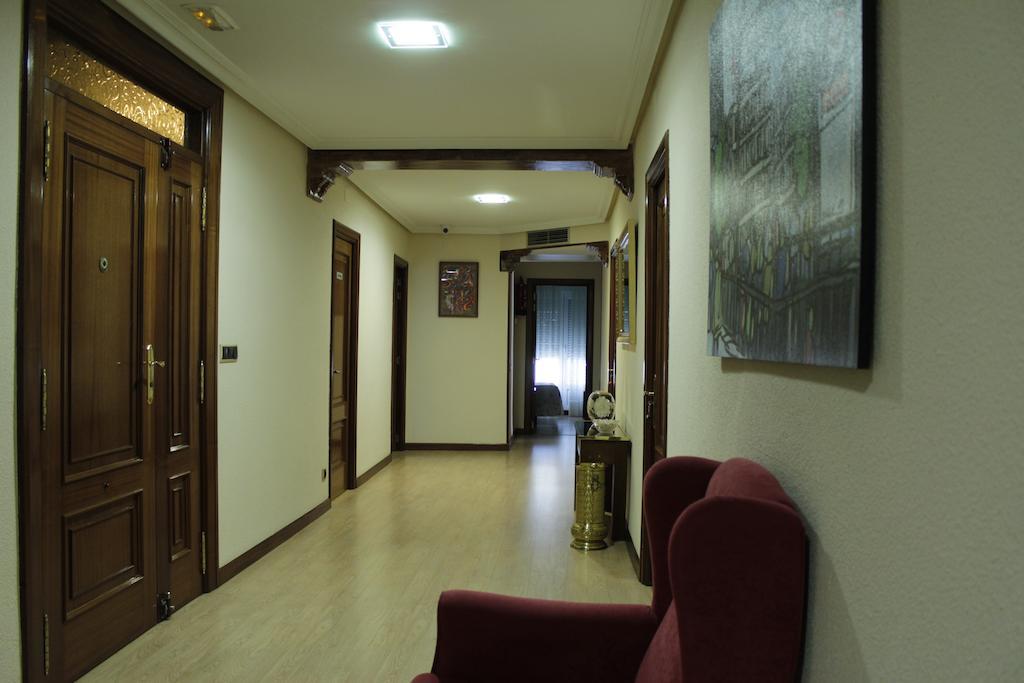 Hostal Ana Belen Madrid Kültér fotó
